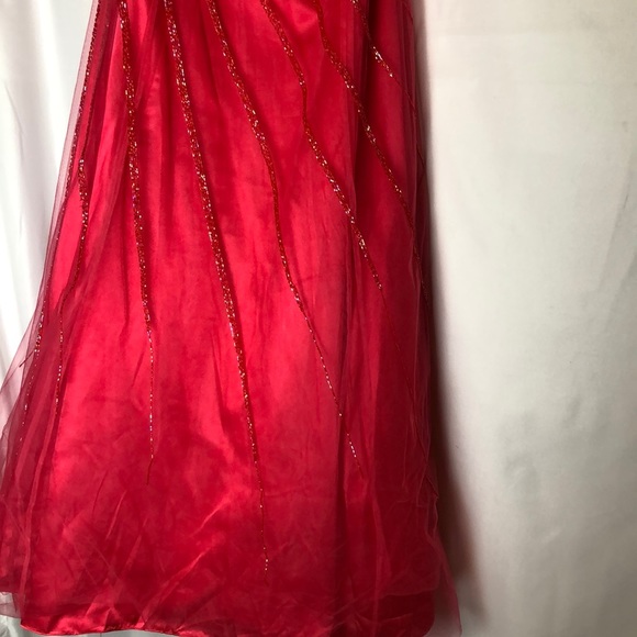 FORMAL DRESS - Picture 8 of 10